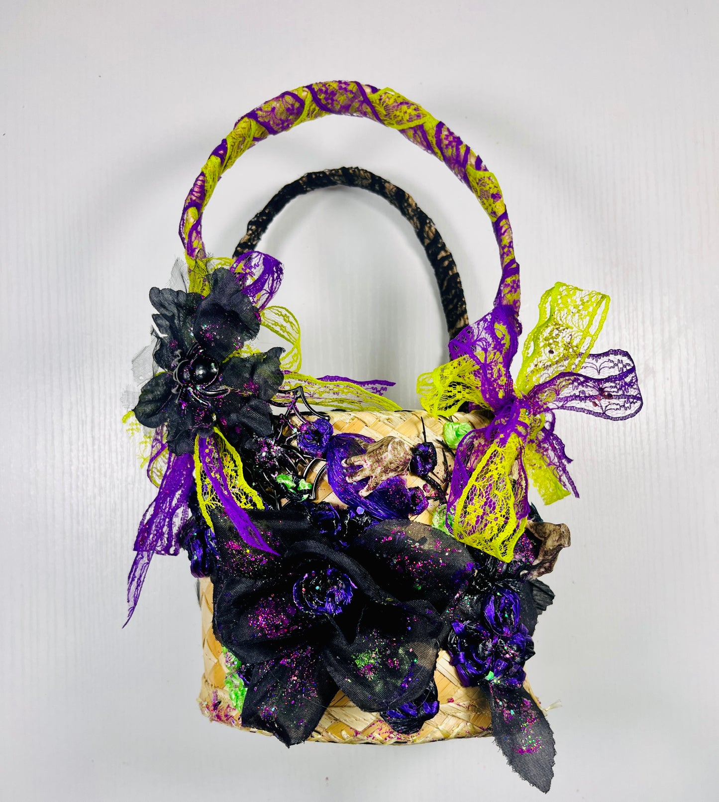 Wednesday Mini Junky Straw Bags